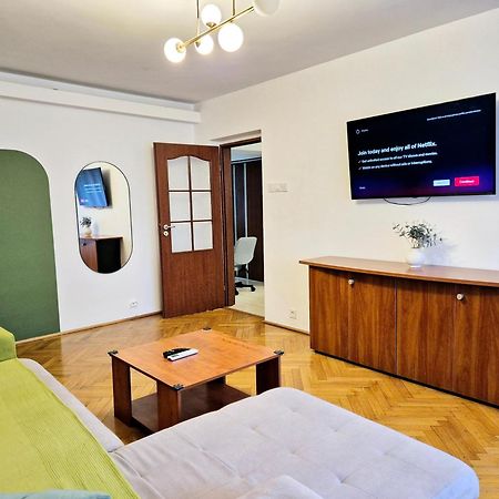 Tranquil Unirii Residence - Elegant & Spacious Living With Parking Steps From Parliament Βουκουρέστι Εξωτερικό φωτογραφία