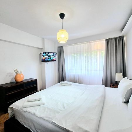 Tranquil Unirii Residence - Elegant & Spacious Living With Parking Steps From Parliament Βουκουρέστι Εξωτερικό φωτογραφία