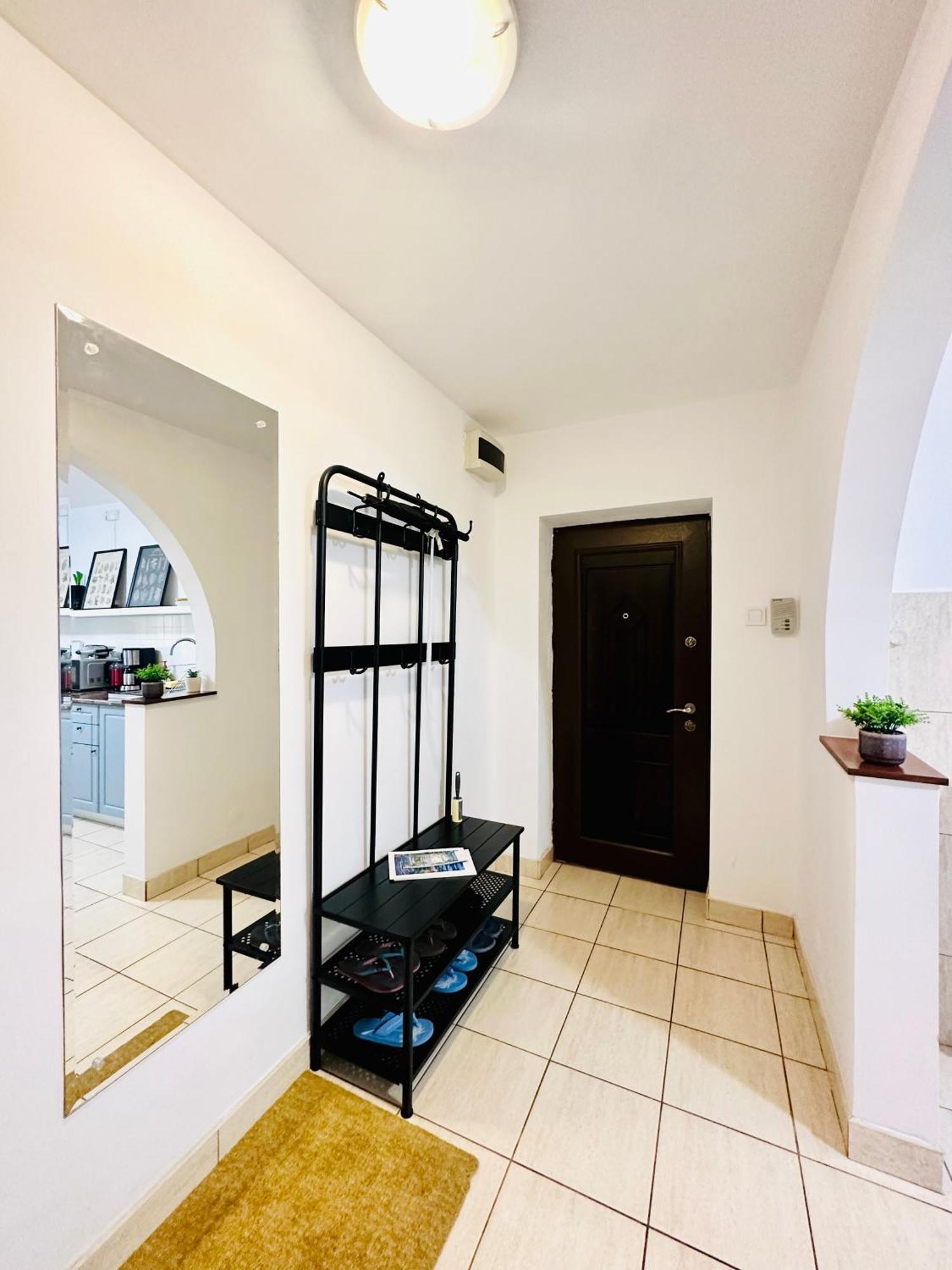 Tranquil Unirii Residence - Elegant & Spacious Living With Parking Steps From Parliament Βουκουρέστι Εξωτερικό φωτογραφία
