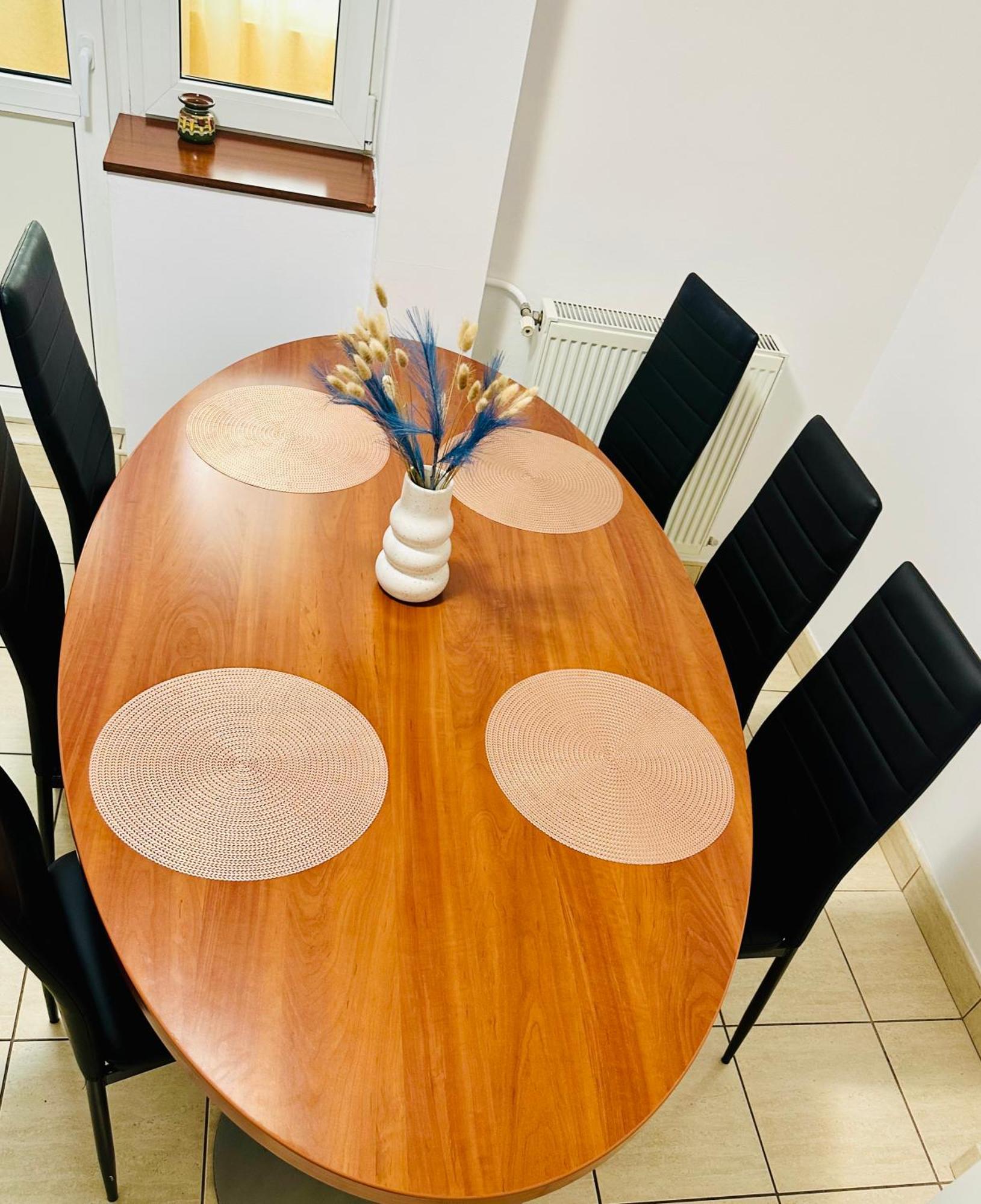 Tranquil Unirii Residence - Elegant & Spacious Living With Parking Steps From Parliament Βουκουρέστι Εξωτερικό φωτογραφία