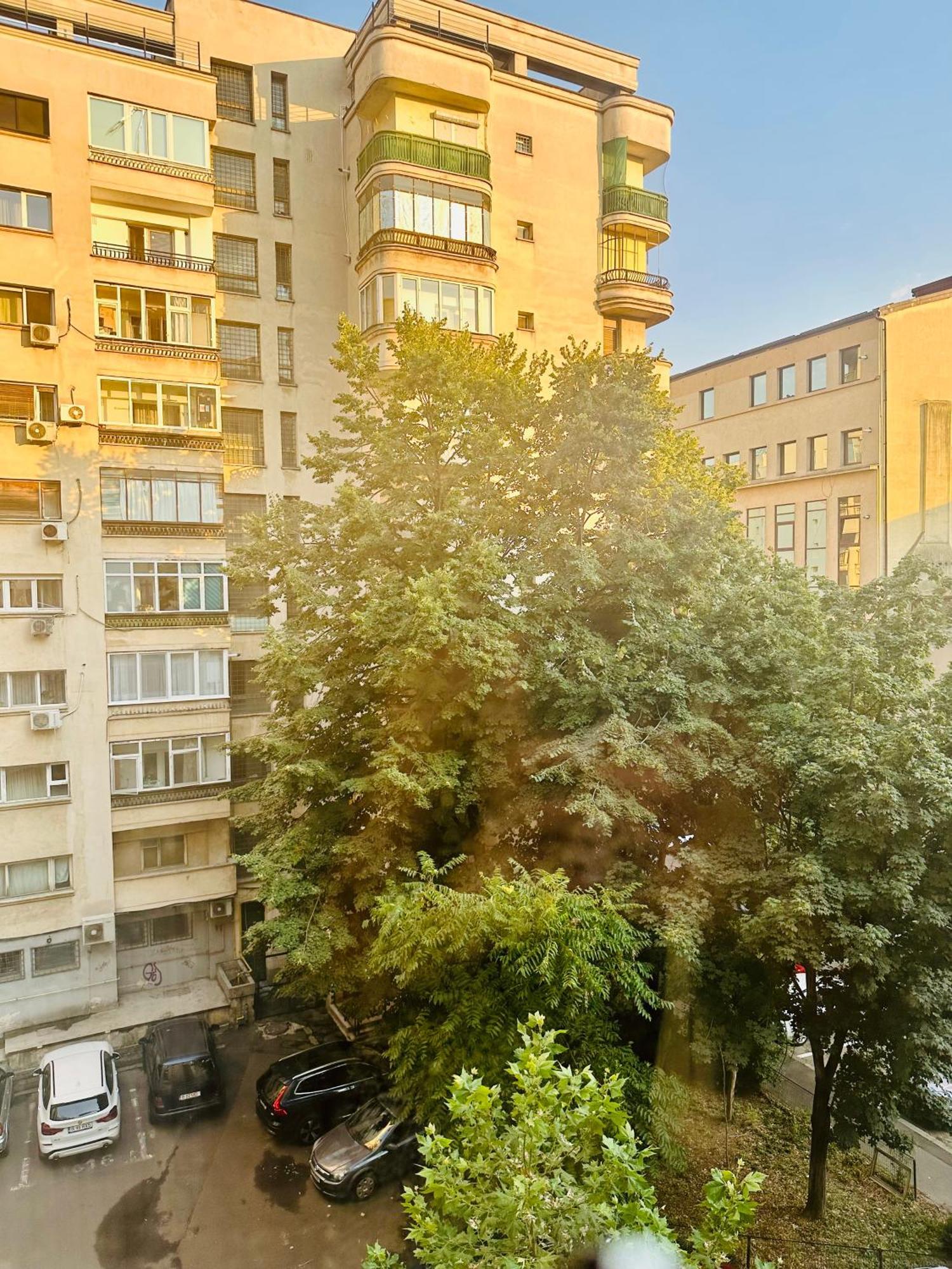 Tranquil Unirii Residence - Elegant & Spacious Living With Parking Steps From Parliament Βουκουρέστι Εξωτερικό φωτογραφία