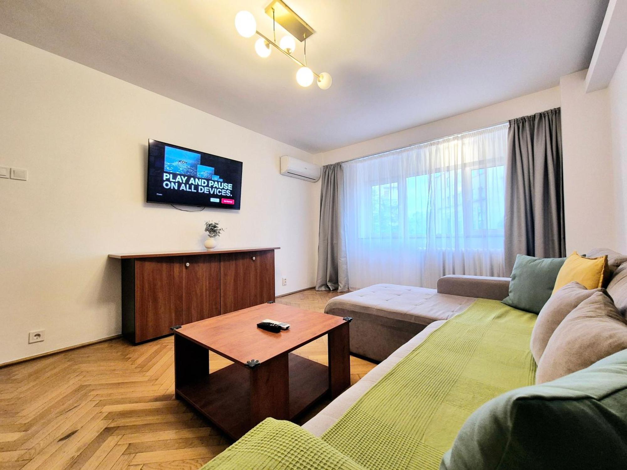 Tranquil Unirii Residence - Elegant & Spacious Living With Parking Steps From Parliament Βουκουρέστι Εξωτερικό φωτογραφία